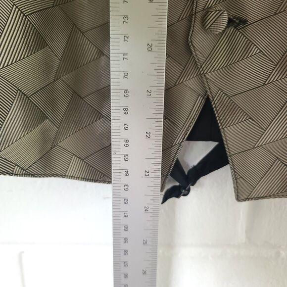 BACHRACH Geometric Pattern Shiny Silver Grey Suit Vest Size Medium 39-41 EUC!!! - Picture 6 of 9